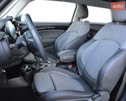 Зелений Міні Cooper, об'ємом двигуна 0 л та пробігом 5 тис. км за 20944 $, фото 3 на Automoto.ua