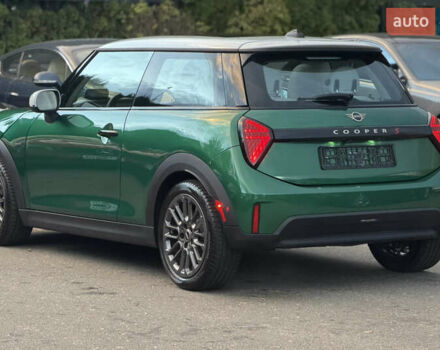 Мини Купер 2024 в Киеве на Automoto.ua Зеленый Мини Купер, объемом двигателя 2 л и пробегом 16 тыс. км за 35900 $, фото 5 на Automoto.ua