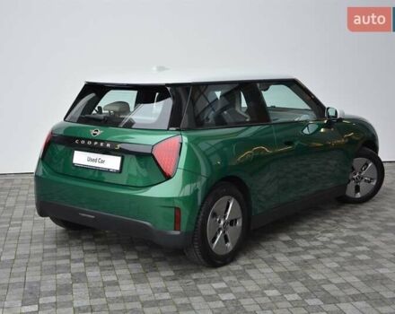 Зеленый Мини Купер, объемом двигателя 0 л и пробегом 2 тыс. км за 33431 $, фото 2 на Automoto.ua