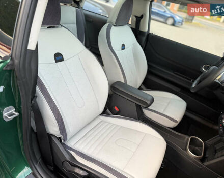 Мини Купер 2024 в Киеве на Automoto.ua Зеленый Мини Купер, объемом двигателя 2 л и пробегом 16 тыс. км за 35900 $, фото 23 на Automoto.ua