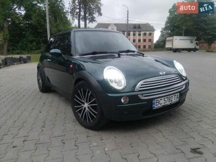 Зеленый Мини Купер, объемом двигателя 1.6 л и пробегом 250 тыс. км за 3400 $, фото 1 на Automoto.ua