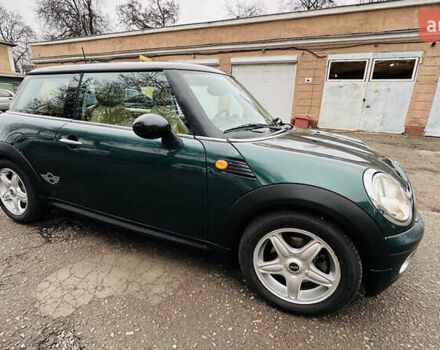 Зеленый Мини Купер, объемом двигателя 1.6 л и пробегом 196 тыс. км за 6200 $, фото 1 на Automoto.ua