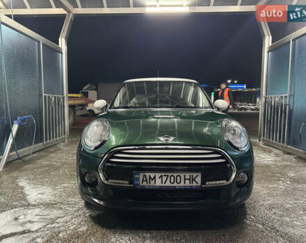 Зеленый Мини Купер, объемом двигателя 1.5 л и пробегом 100 тыс. км за 10490 $, фото 1 на Automoto.ua