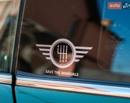 Зеленый Мини Купер, объемом двигателя 1.5 л и пробегом 157 тыс. км за 9900 $, фото 1 на Automoto.ua