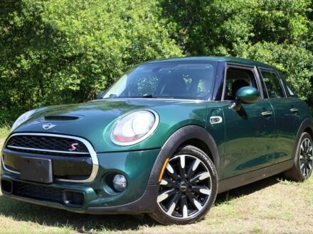 Зелений Міні Cooper, об'ємом двигуна 2 л та пробігом 43 тис. км за 9000 $, фото 1 на Automoto.ua