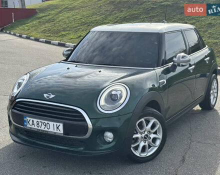 Зеленый Мини Купер, объемом двигателя 1.5 л и пробегом 25 тыс. км за 20500 $, фото 1 на Automoto.ua