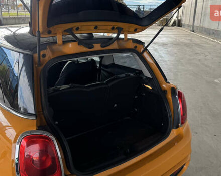 Оранжевый Мини Купер, объемом двигателя 2 л и пробегом 142 тыс. км за 11200 $, фото 5 на Automoto.ua