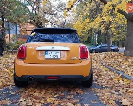 Оранжевый Мини Купер, объемом двигателя 1.5 л и пробегом 126 тыс. км за 11800 $, фото 3 на Automoto.ua