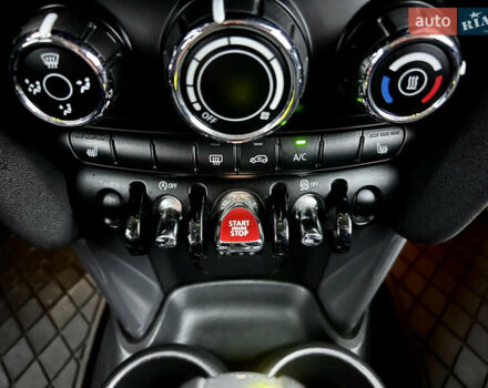 Помаранчевий Міні Cooper, об'ємом двигуна 1.5 л та пробігом 127 тис. км за 12800 $, фото 17 на Automoto.ua