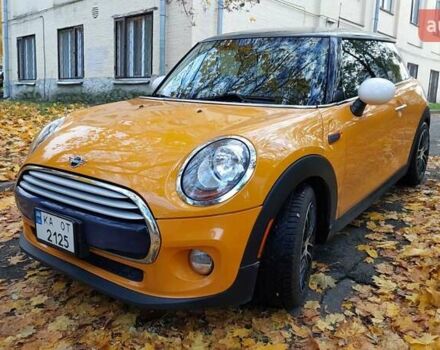 Оранжевый Мини Купер, объемом двигателя 1.5 л и пробегом 126 тыс. км за 11800 $, фото 5 на Automoto.ua