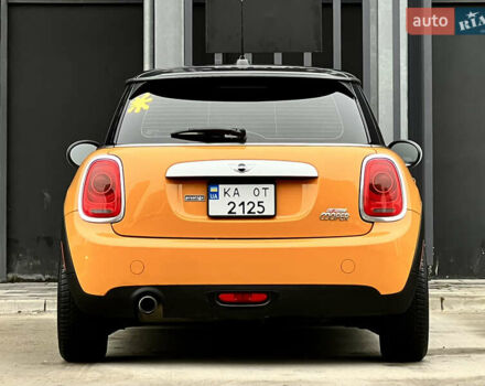 Помаранчевий Міні Cooper, об'ємом двигуна 1.5 л та пробігом 127 тис. км за 12800 $, фото 9 на Automoto.ua