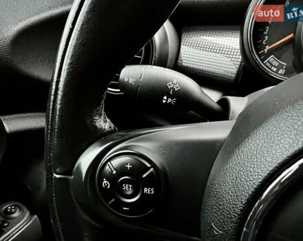 Помаранчевий Міні Cooper, об'ємом двигуна 1.5 л та пробігом 127 тис. км за 12800 $, фото 15 на Automoto.ua