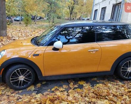 Оранжевый Мини Купер, объемом двигателя 1.5 л и пробегом 126 тыс. км за 11800 $, фото 4 на Automoto.ua