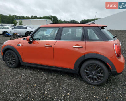 Оранжевый Мини Купер, объемом двигателя 1.5 л и пробегом 98 тыс. км за 13500 $, фото 1 на Automoto.ua