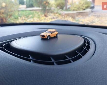 Помаранчевий Міні Cooper, об'ємом двигуна 1.5 л та пробігом 126 тис. км за 11800 $, фото 1 на Automoto.ua