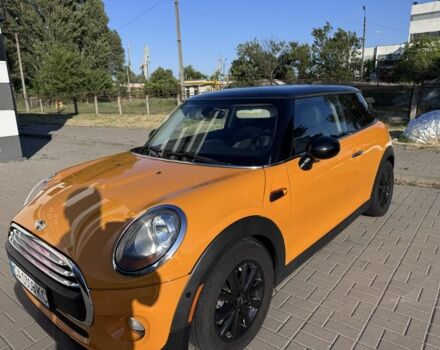 Помаранчевий Міні Cooper, об'ємом двигуна 1.5 л та пробігом 130 тис. км за 10996 $, фото 1 на Automoto.ua