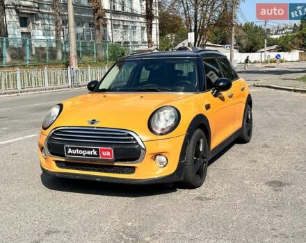 Помаранчевий Міні Cooper, об'ємом двигуна 1.5 л та пробігом 103 тис. км за 9490 $, фото 1 на Automoto.ua