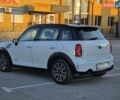 Білий Міні Кантрімен, об'ємом двигуна 1.6 л та пробігом 156 тис. км за 8999 $, фото 10 на Automoto.ua