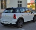 Білий Міні Кантрімен, об'ємом двигуна 1.6 л та пробігом 156 тис. км за 8999 $, фото 7 на Automoto.ua