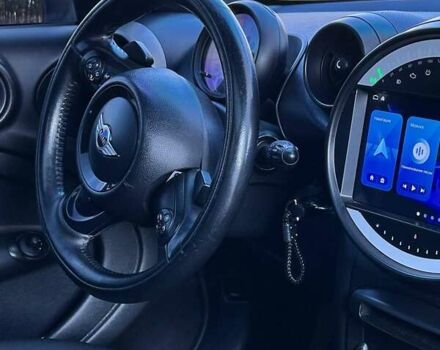 Білий Міні Кантрімен, об'ємом двигуна 2 л та пробігом 169 тис. км за 10300 $, фото 5 на Automoto.ua