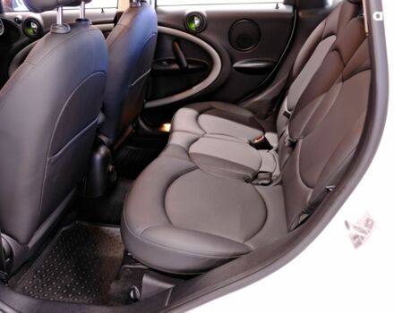 Белый Мини Кантримен, объемом двигателя 1.6 л и пробегом 138 тыс. км за 8900 $, фото 7 на Automoto.ua