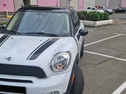 Білий Міні Кантрімен, об'ємом двигуна 1.6 л та пробігом 83 тис. км за 11400 $, фото 1 на Automoto.ua