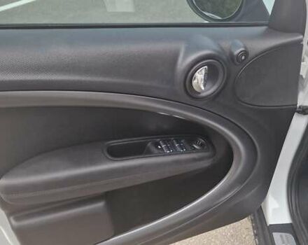 Білий Міні Кантрімен, об'ємом двигуна 1.6 л та пробігом 83 тис. км за 11400 $, фото 15 на Automoto.ua