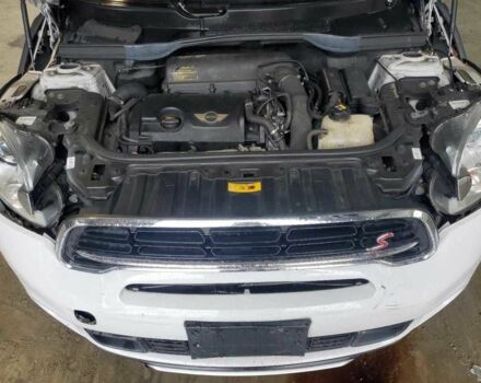 Белый Мини Кантримен, объемом двигателя 1.6 л и пробегом 102 тыс. км за 2000 $, фото 4 на Automoto.ua