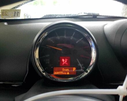 Белый Мини Кантримен, объемом двигателя 1.6 л и пробегом 102 тыс. км за 2000 $, фото 2 на Automoto.ua