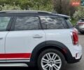 Білий Міні Кантрімен, об'ємом двигуна 2 л та пробігом 65 тис. км за 18700 $, фото 7 на Automoto.ua