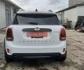 Белый Мини Кантримен, объемом двигателя 2 л и пробегом 144 тыс. км за 14700 $, фото 3 на Automoto.ua