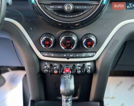 Белый Мини Кантримен, объемом двигателя 2 л и пробегом 65 тыс. км за 19200 $, фото 26 на Automoto.ua