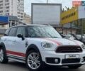 Білий Міні Кантрімен, об'ємом двигуна 2 л та пробігом 65 тис. км за 18700 $, фото 2 на Automoto.ua