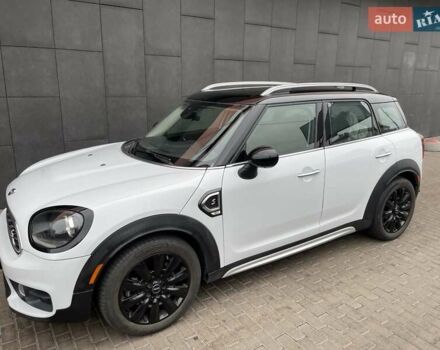 Білий Міні Кантрімен, об'ємом двигуна 2 л та пробігом 32 тис. км за 17900 $, фото 1 на Automoto.ua