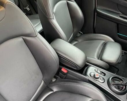 Білий Міні Кантрімен, об'ємом двигуна 2 л та пробігом 32 тис. км за 17900 $, фото 10 на Automoto.ua