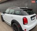 Білий Міні Кантрімен, об'ємом двигуна 2 л та пробігом 32 тис. км за 17900 $, фото 4 на Automoto.ua