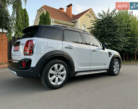 Белый Мини Кантримен, объемом двигателя 2 л и пробегом 102 тыс. км за 25400 $, фото 6 на Automoto.ua
