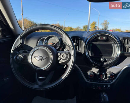 Белый Мини Кантримен, объемом двигателя 2 л и пробегом 170 тыс. км за 17999 $, фото 13 на Automoto.ua