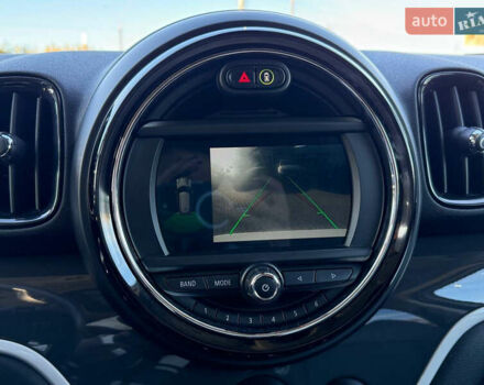 Белый Мини Кантримен, объемом двигателя 2 л и пробегом 170 тыс. км за 17999 $, фото 15 на Automoto.ua