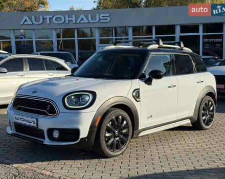 Белый Мини Кантримен, объемом двигателя 2 л и пробегом 170 тыс. км за 17999 $, фото 1 на Automoto.ua