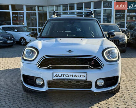 Белый Мини Кантримен, объемом двигателя 2 л и пробегом 170 тыс. км за 17999 $, фото 2 на Automoto.ua