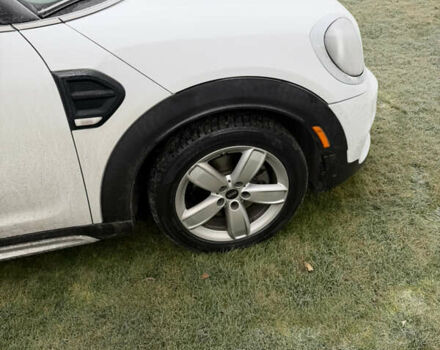 Белый Мини Кантримен, объемом двигателя 1.5 л и пробегом 60 тыс. км за 16500 $, фото 5 на Automoto.ua