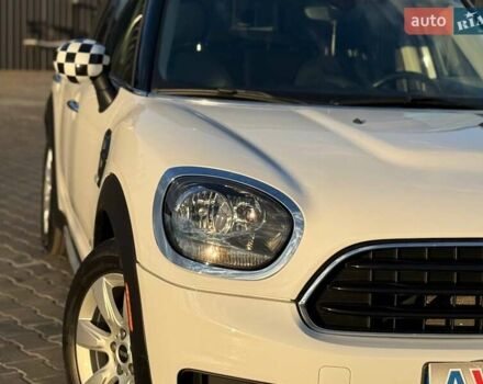 Білий Міні Кантрімен, об'ємом двигуна 1.5 л та пробігом 51 тис. км за 17500 $, фото 8 на Automoto.ua