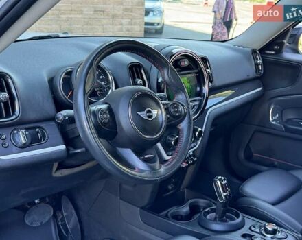 Білий Міні Кантрімен, об'ємом двигуна 2 л та пробігом 60 тис. км за 22500 $, фото 22 на Automoto.ua