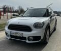 Білий Міні Кантрімен, об'ємом двигуна 1.5 л та пробігом 63 тис. км за 14700 $, фото 4 на Automoto.ua