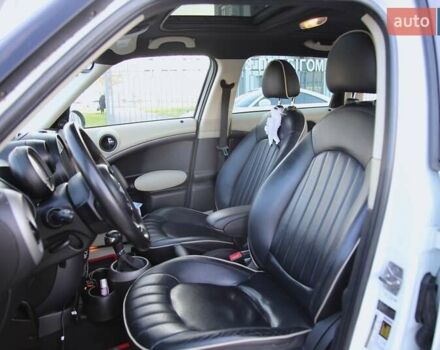 Белый Мини Кантримен, объемом двигателя 1.6 л и пробегом 170 тыс. км за 9900 $, фото 6 на Automoto.ua