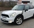 Белый Мини Кантримен, объемом двигателя 1.6 л и пробегом 209 тыс. км за 10400 $, фото 1 на Automoto.ua