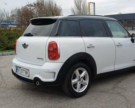 Белый Мини Кантримен, объемом двигателя 1.6 л и пробегом 209 тыс. км за 10400 $, фото 4 на Automoto.ua