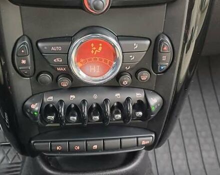 Белый Мини Кантримен, объемом двигателя 1.6 л и пробегом 209 тыс. км за 10400 $, фото 21 на Automoto.ua