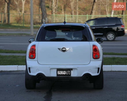 Белый Мини Кантримен, объемом двигателя 1.6 л и пробегом 170 тыс. км за 9900 $, фото 4 на Automoto.ua